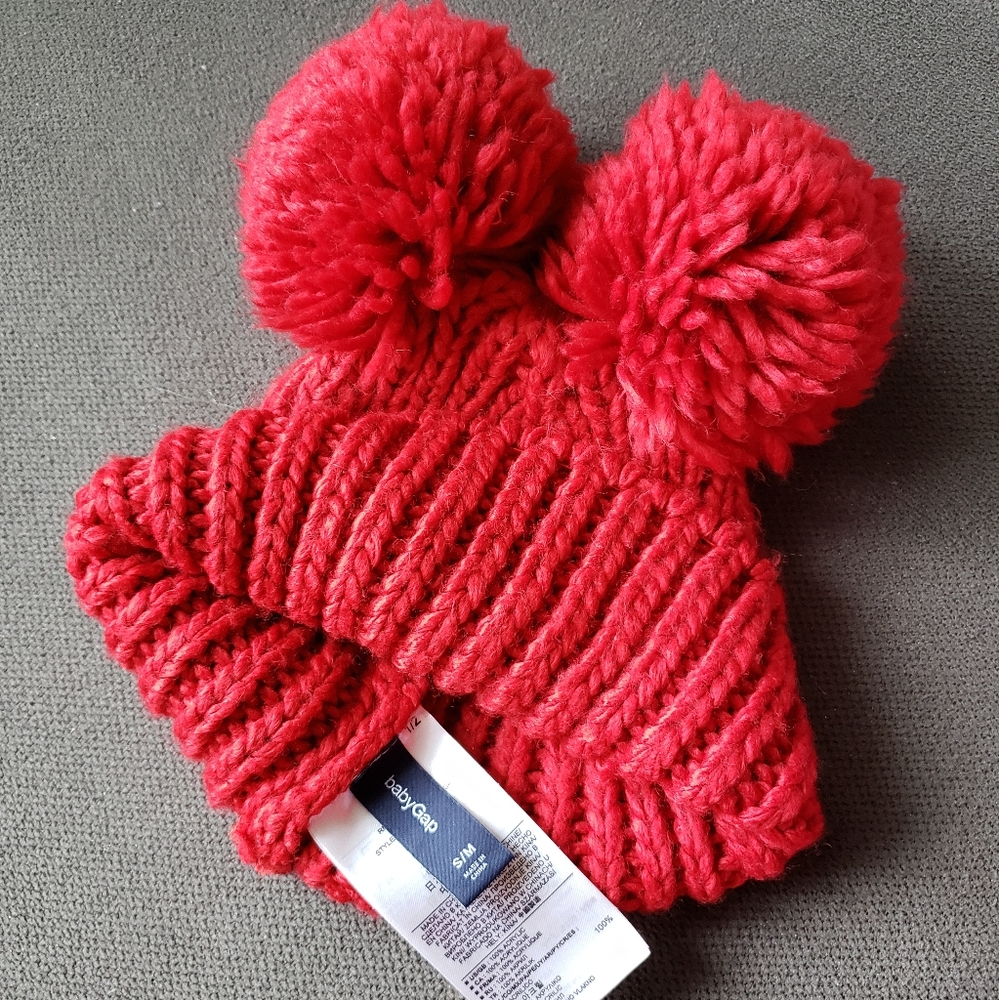 GAP Girl Big Pom Pom New Nordic Red Hat